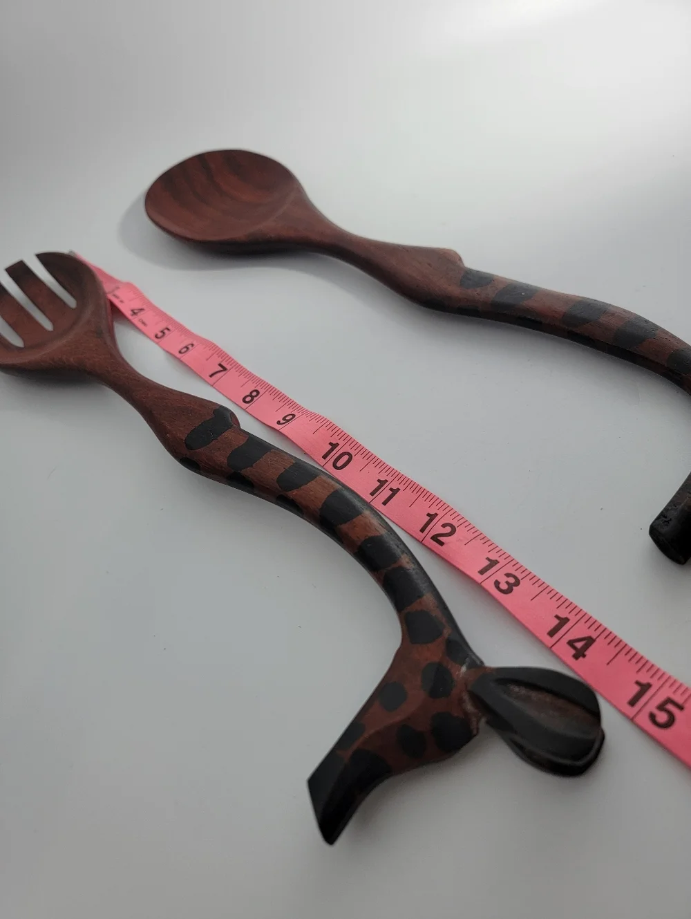African Theme Carved Giraffe Salad Servers Vintage Utensils Safari Hand Painted